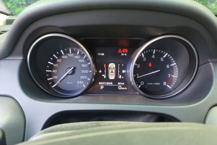 Used Land Rover Discovery Sport 2016 2.0T HSE LUXURY Instrument Cluster