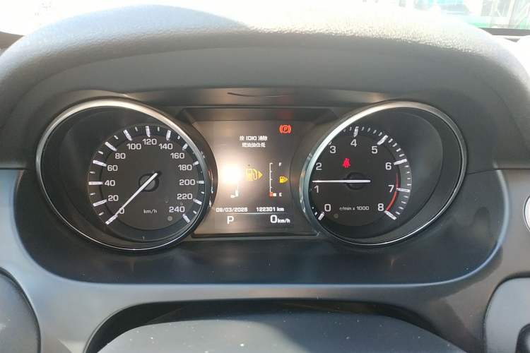 Used Land Rover Discovery Sport 2016 2.0T SE Instrument Cluster
