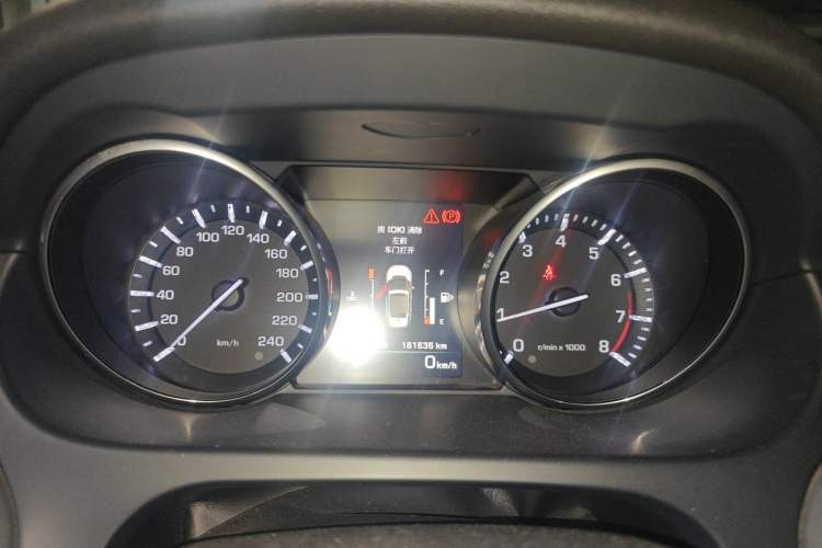 Used Land Rover Discovery Sport 2016 2.0T SE Instrument Cluster