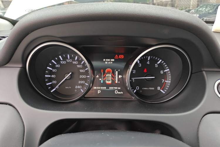 Used Land Rover Discovery Sport 2016 2.0T SE Instrument Cluster