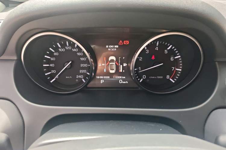Used Land Rover Discovery Sport 2016 2.0T SE Instrument Cluster