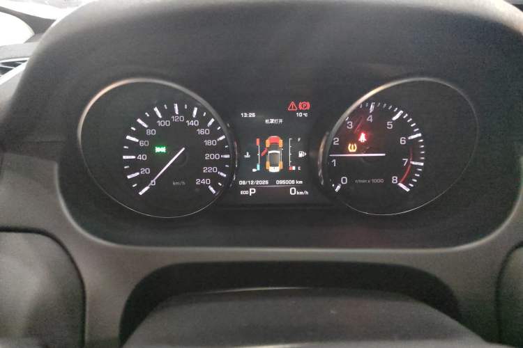 Used Land Rover Discovery Sport 2016 2.0T SE Instrument Cluster