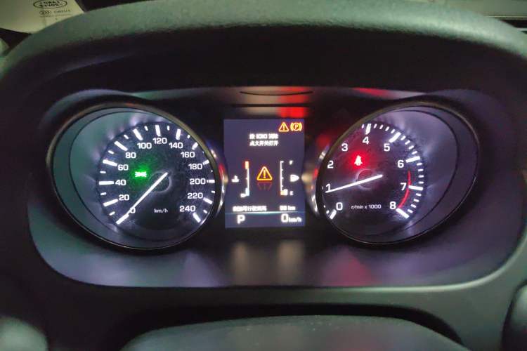 Used Land Rover Discovery Sport 2016 2.0T HSE LUXURY Instrument Cluster