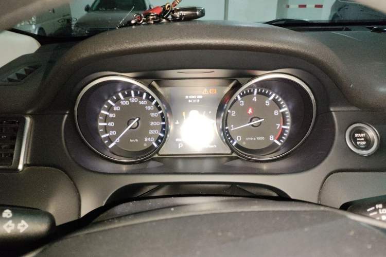Used Land Rover Discovery Sport 2016 2.0T S Instrument Cluster
