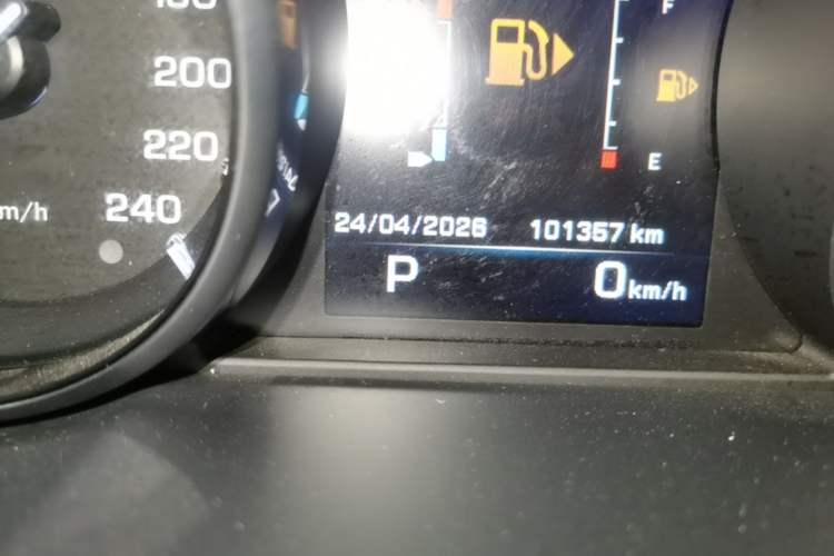 Used Land Rover Discovery Sport 2016 2.0T HSE Instrument Cluster