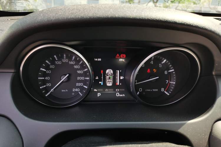 Used Land Rover Discovery Sport 2016 2.0T HSE Instrument Cluster