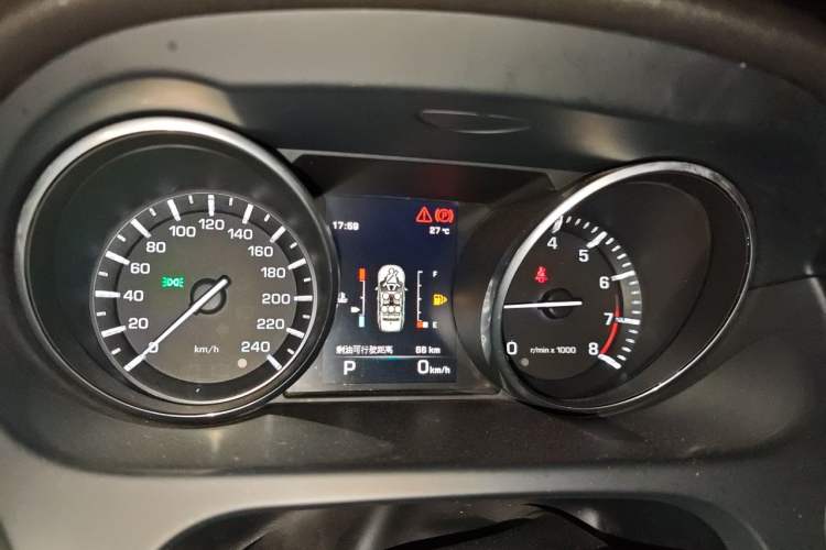 Used Land Rover Discovery Sport 2016 2.0T SE Instrument Cluster