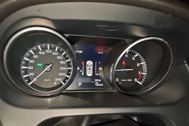 Used Land Rover Discovery Sport 2016 2.0T SE Instrument Cluster