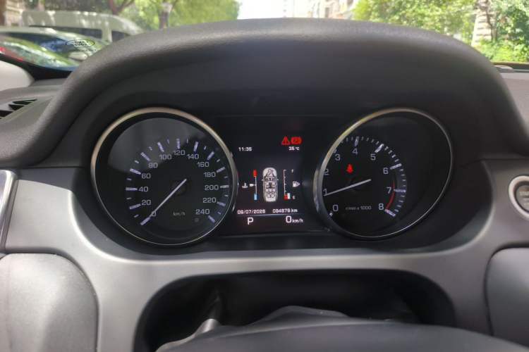 Used Land Rover Discovery Sport 2016 2.0T HSE Instrument Cluster