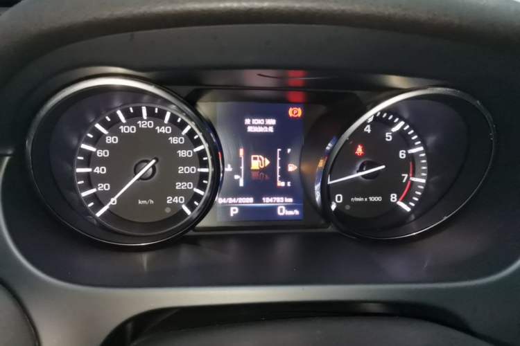 Used Land Rover Discovery Sport 2016 2.0T SE Instrument Cluster