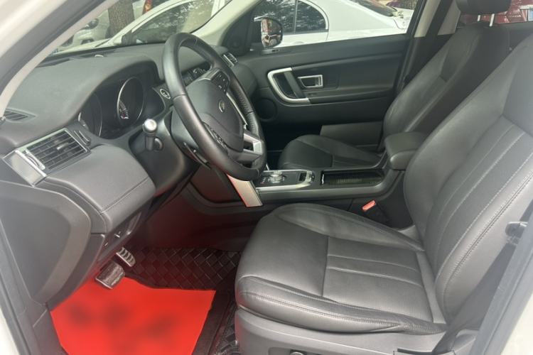 Used Land Rover Discovery Sport 2016 2.0T SE Interior 1