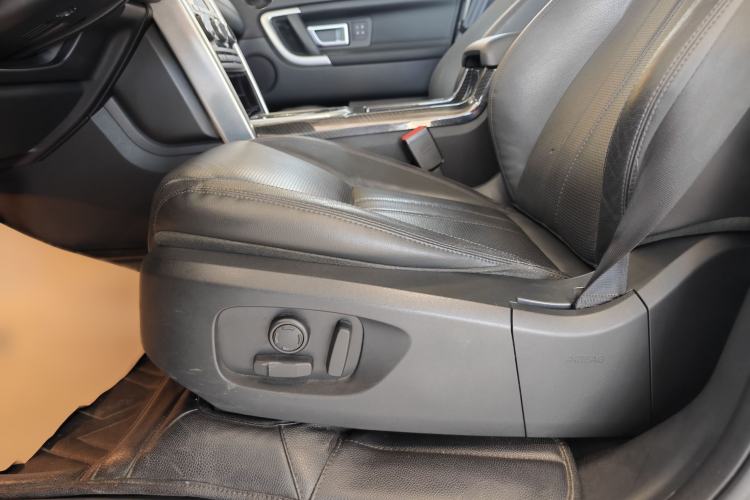 Used Land Rover Discovery Sport 2016 2.0T HSE Interior 12