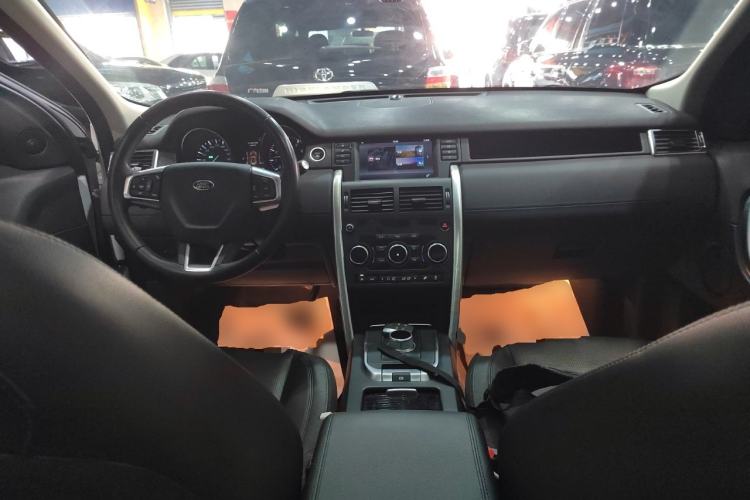 Used Land Rover Discovery Sport 2016 2.0T SE Interior 2