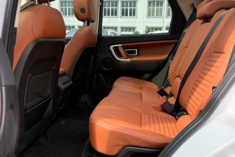 Used Land Rover Discovery Sport 2016 2.0T HSE Interior 2