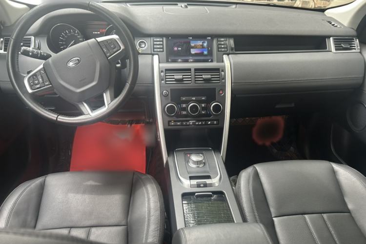 Used Land Rover Discovery Sport 2016 2.0T SE Interior 3