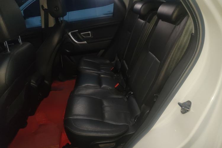 Used Land Rover Discovery Sport 2016 2.0T HSE Interior 4