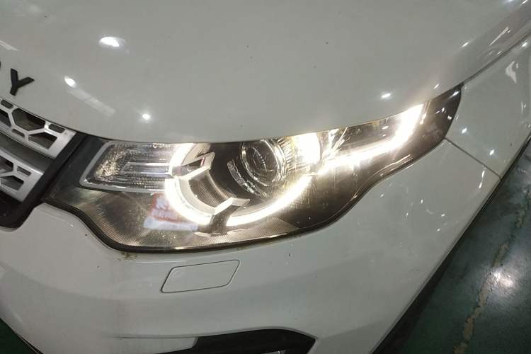 Used Land Rover Discovery Sport 2016 2.0T HSE Left Front Headlight