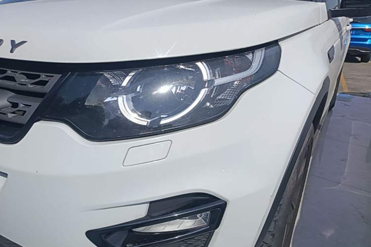 Used Land Rover Discovery Sport 2016 2.0T S Left Front Headlight
