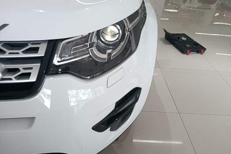 Used Land Rover Discovery Sport 2016 2.0T HSE Left Front Headlight