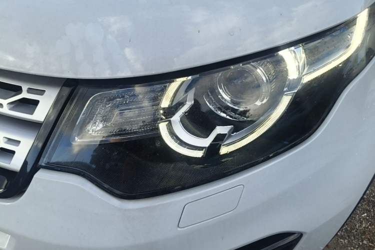 Used Land Rover Discovery Sport 2016 2.0T HSE Left Front Headlight