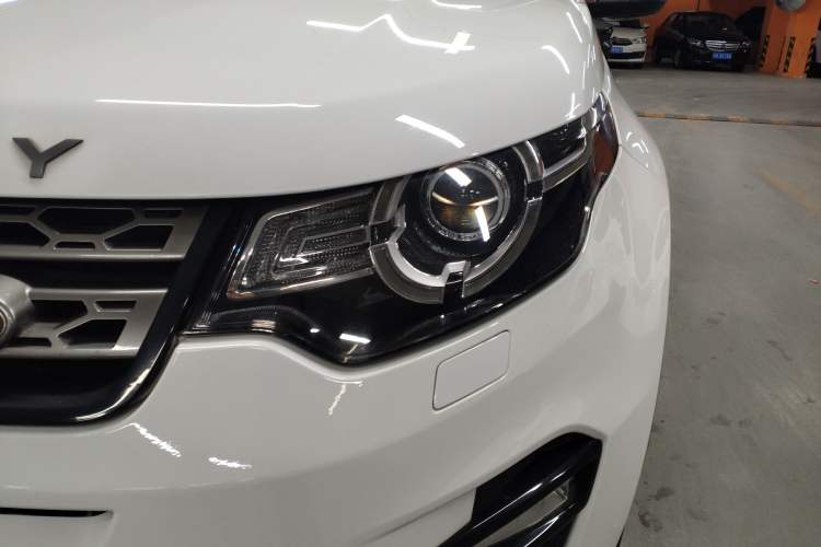 Used Land Rover Discovery Sport 2016 2.0T SE Left Front Headlight