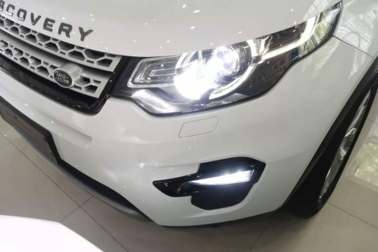 Used Land Rover Discovery Sport 2016 2.0T HSE Left Front Headlight