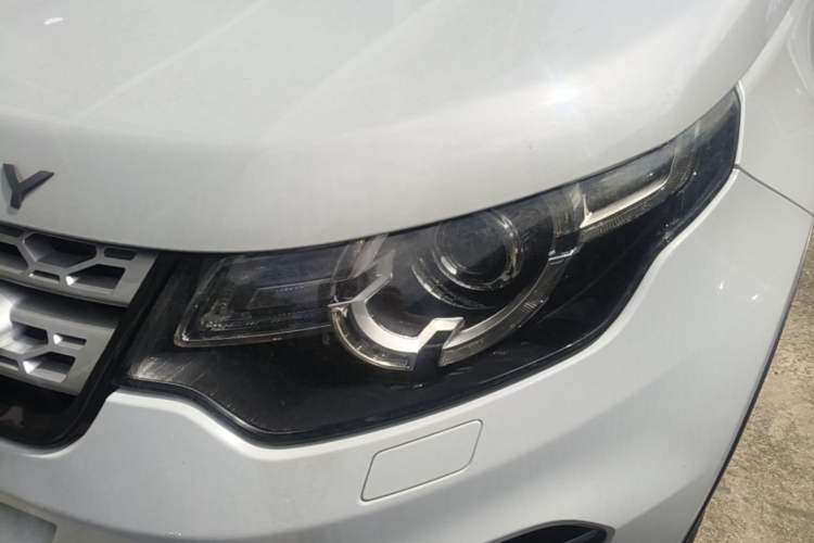Used Land Rover Discovery Sport 2016 2.0T HSE Left Front Headlight