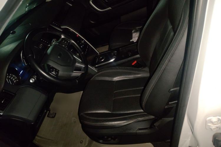 Used Land Rover Discovery Sport 2016 2.0T SE Left Front Seat