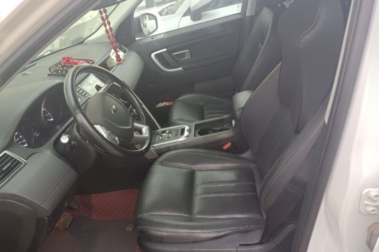 Used Land Rover Discovery Sport 2016 2.0T SE Left Front Seat