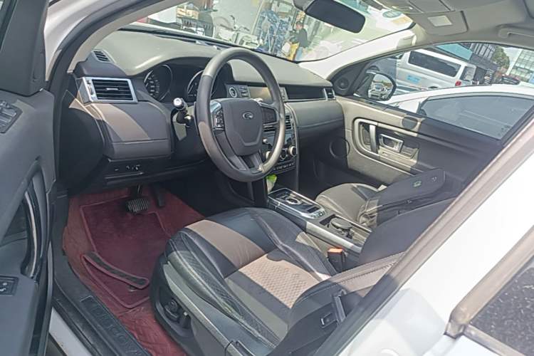 Used Land Rover Discovery Sport 2016 2.0T S Left Front Seat