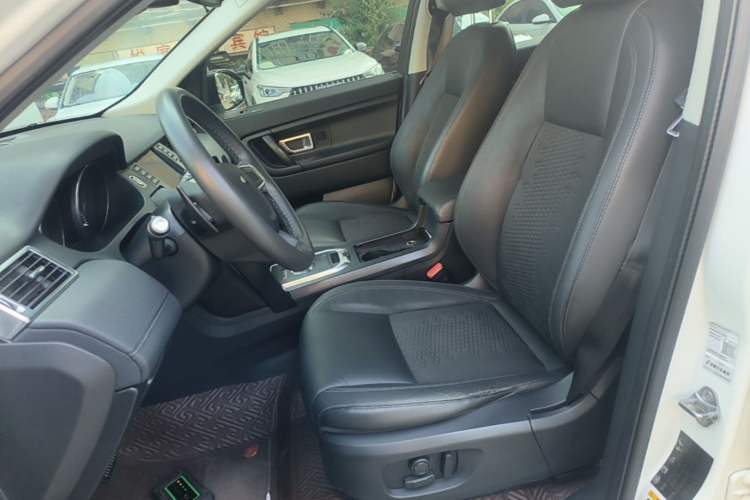 Used Land Rover Discovery Sport 2016 2.0T S Left Front Seat