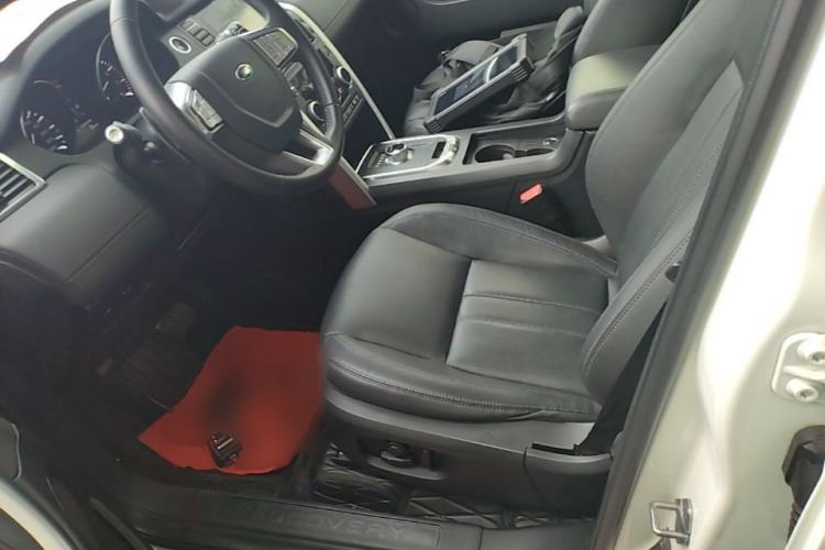 Used Land Rover Discovery Sport 2016 2.0T SE Left Front Seat