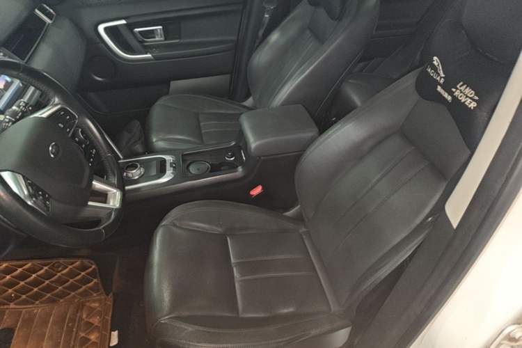 Used Land Rover Discovery Sport 2016 2.0T SE Left Front Seat