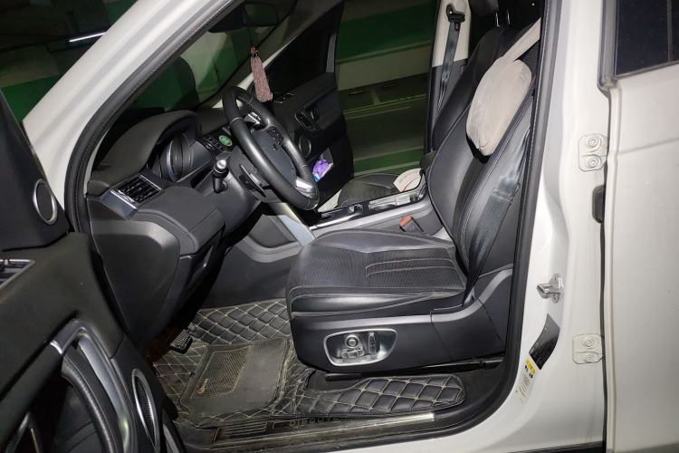 Used Land Rover Discovery Sport 2016 2.0T HSE Left Front Seat