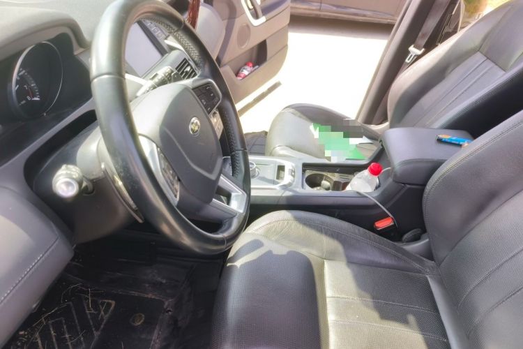 Used Land Rover Discovery Sport 2016 2.0T SE Left Front Seat