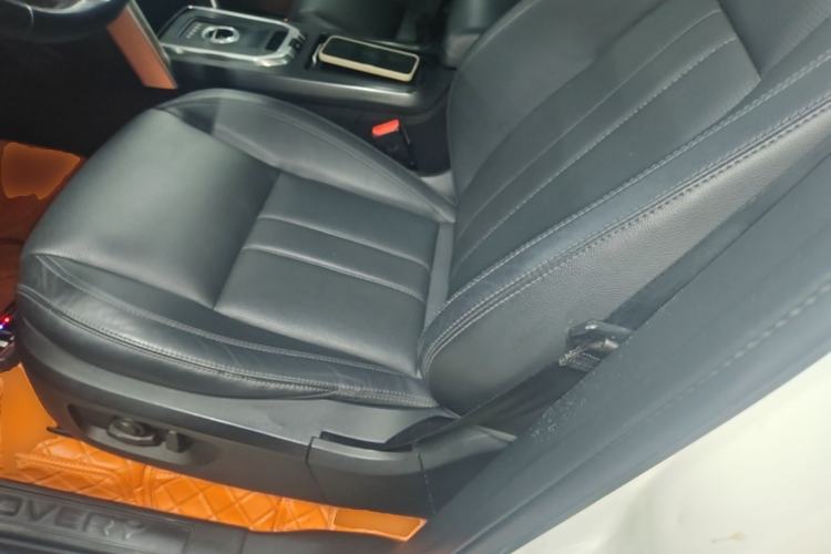 Used Land Rover Discovery Sport 2016 2.0T HSE Left Front Seat