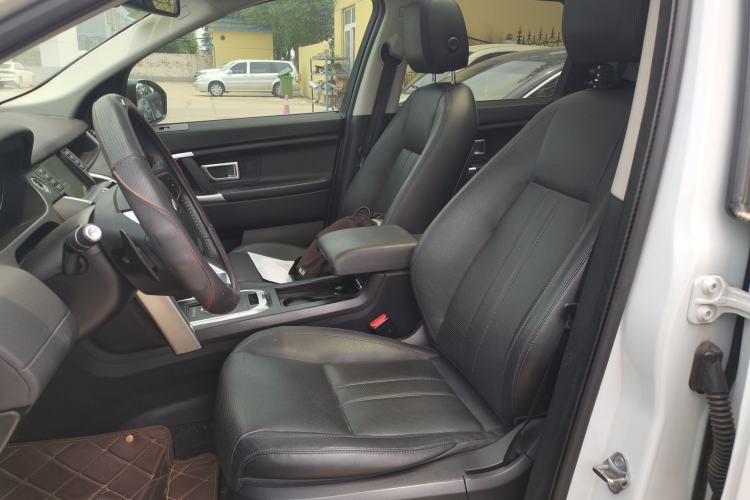 Used Land Rover Discovery Sport 2016 2.0T SE Left Front Seat