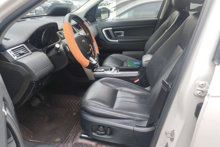 Used Land Rover Discovery Sport 2016 2.0T SE Left Front Seat