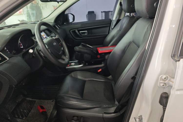 Used Land Rover Discovery Sport 2016 2.0T S Left Front Seat