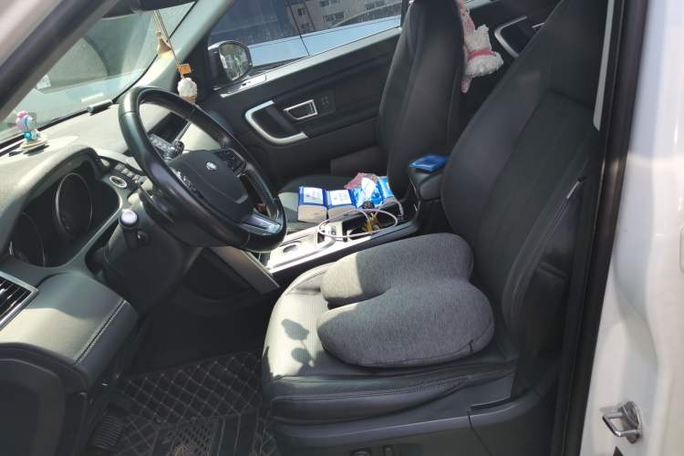 Used Land Rover Discovery Sport 2016 2.0T HSE Left Front Seat
