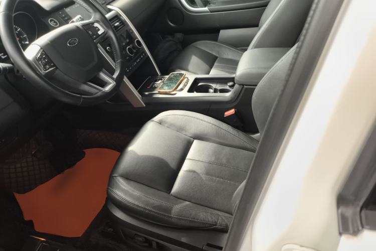 Used Land Rover Discovery Sport 2016 2.0T SE Left Front Seat