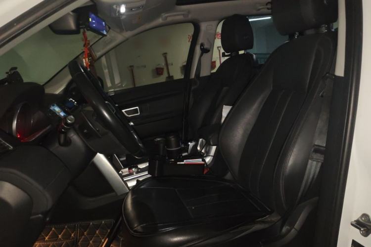 Used Land Rover Discovery Sport 2016 2.0T SE Left Front Seat