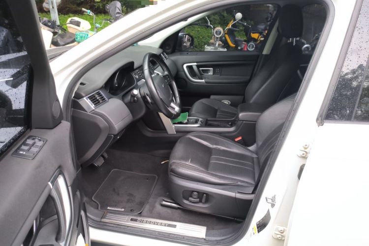 Used Land Rover Discovery Sport 2016 2.0T HSE Left Front Seat