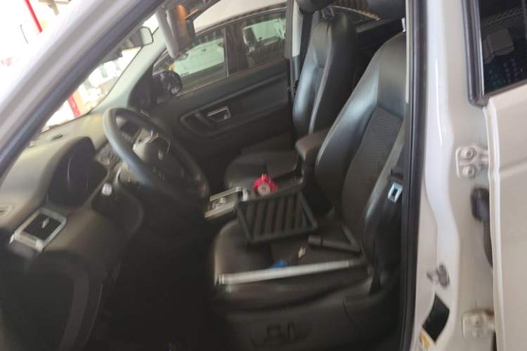 Used Land Rover Discovery Sport 2016 2.0T S Left Front Seat