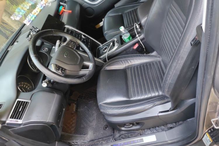 Used Land Rover Discovery Sport 2016 2.0T HSE Left Front Seat