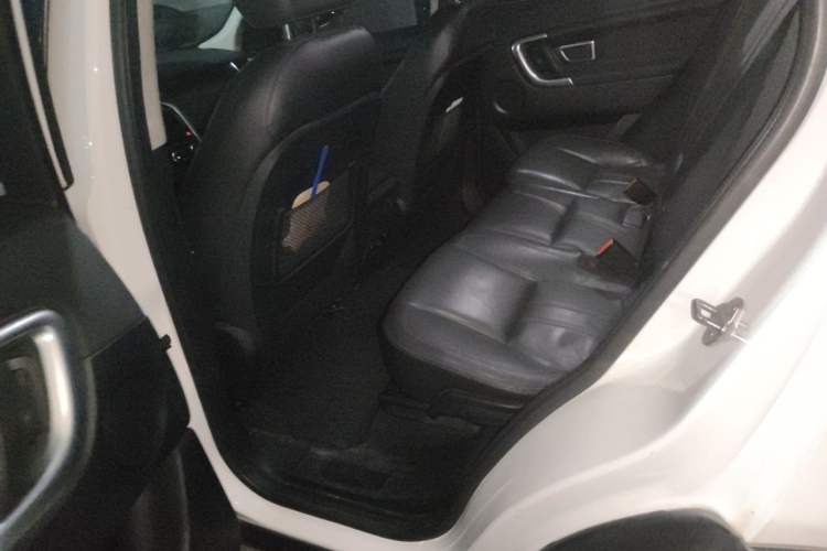 Used Land Rover Discovery Sport 2016 2.0T HSE Left Rear Seat
