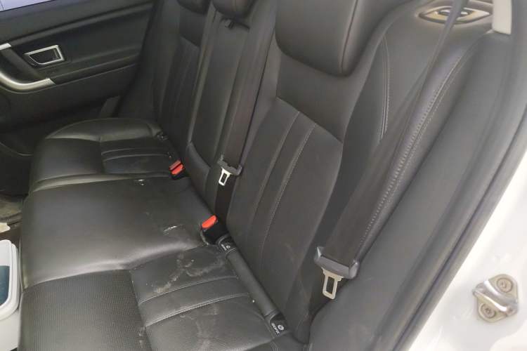 Used Land Rover Discovery Sport 2016 2.0T SE Left Rear Seat