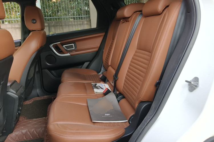 Used Land Rover Discovery Sport 2016 2.0T HSE Left Rear Seat