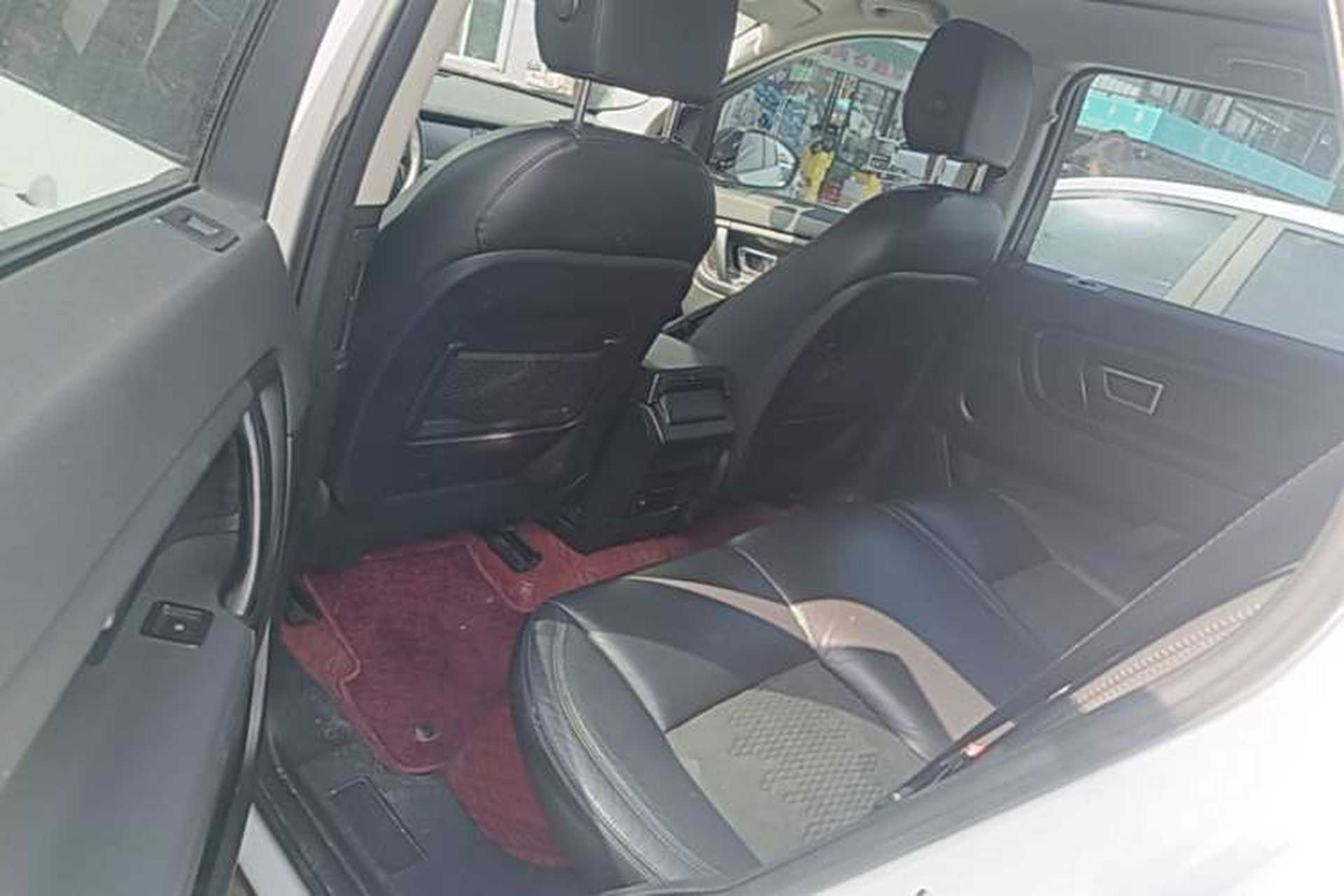 Used Land Rover Discovery Sport 2016 2.0T S Left Rear Seat