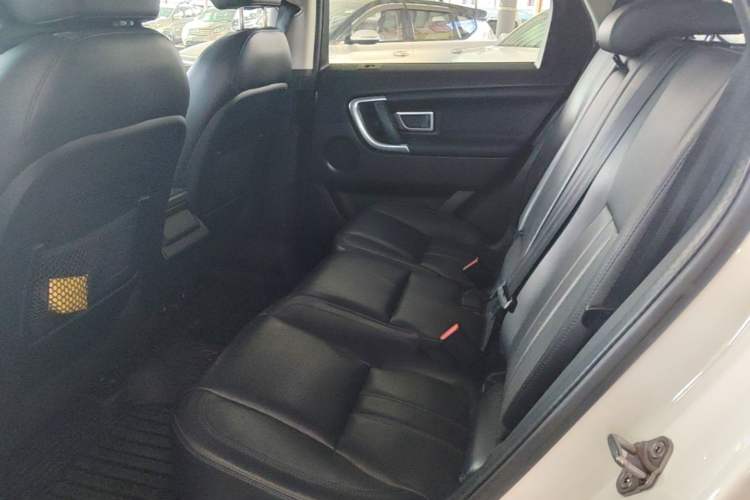 Used Land Rover Discovery Sport 2016 2.0T HSE Left Rear Seat